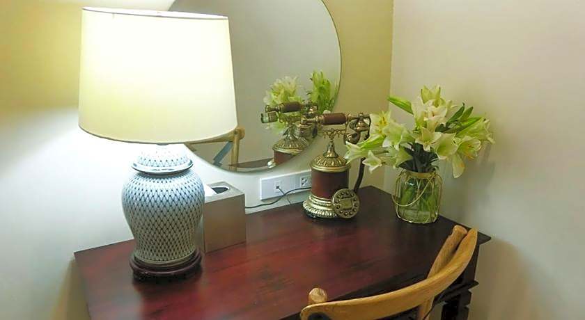 Bloom Boutique Hotel and Cafe