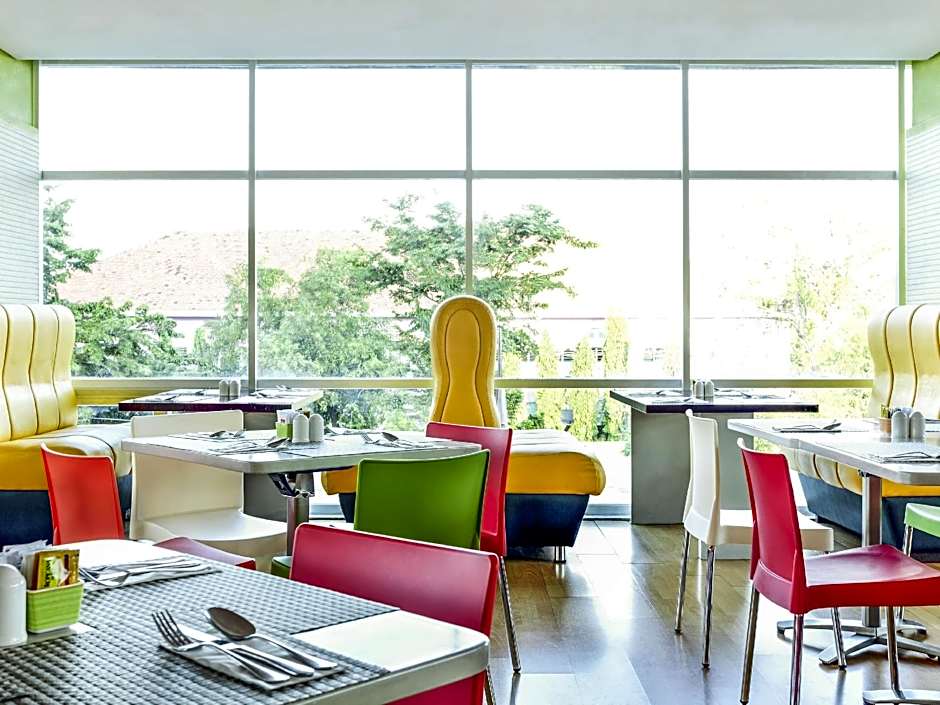 Ibis Semarang Simpang Lima