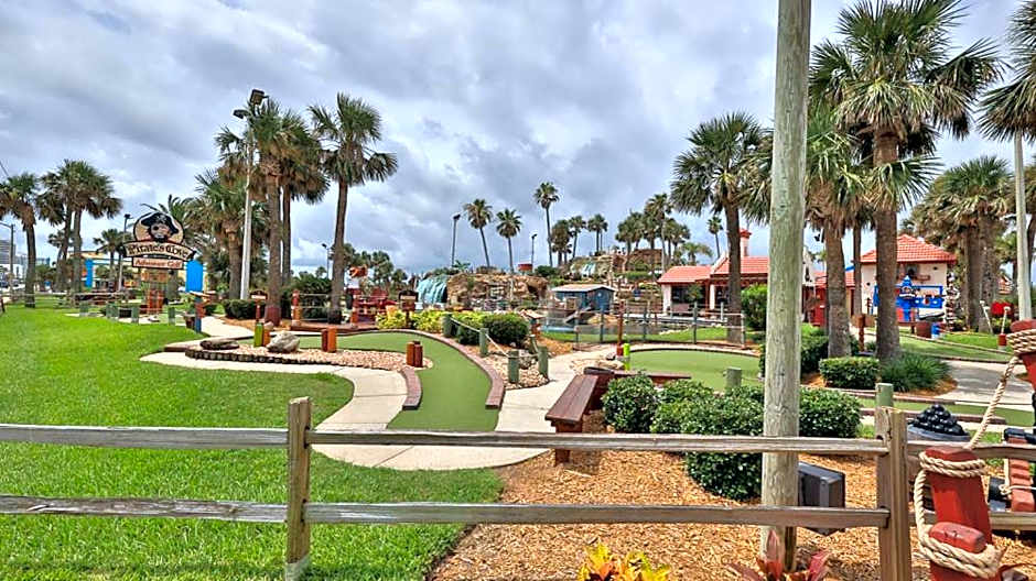 Driftwood Beach Motel