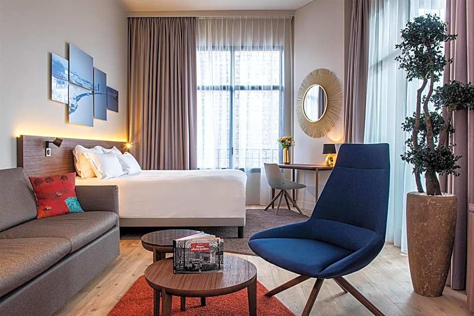 Photo 1 of 2 of Junior Suite