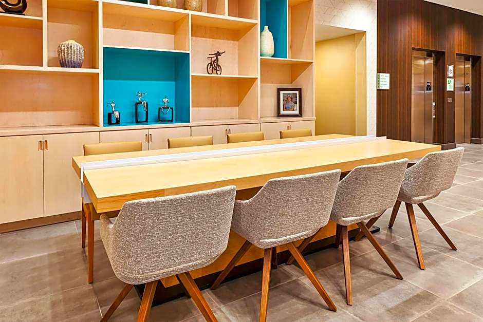 Holiday Inn & Suites Toledo Southwest - Perrysburg by IHG