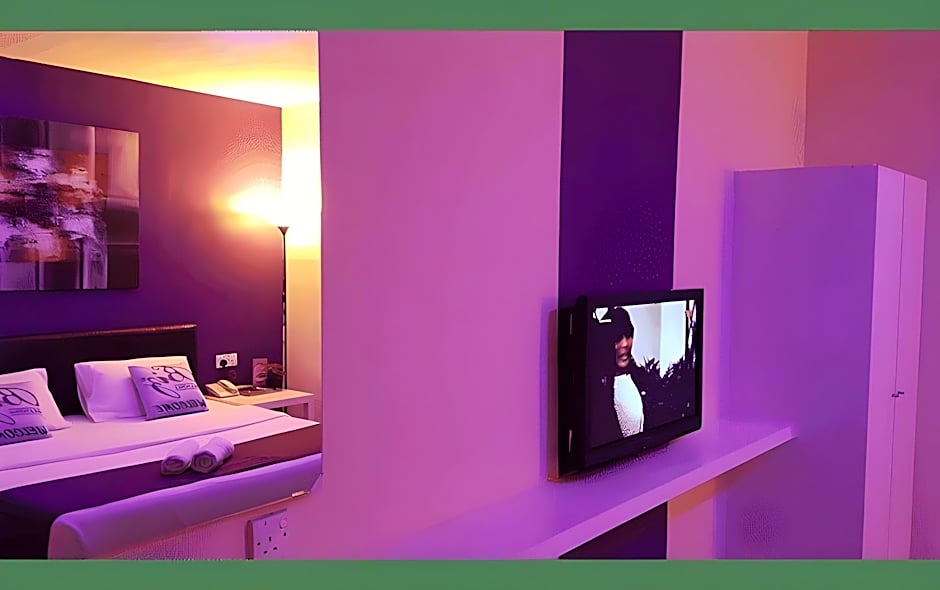 BIZ HOTEL