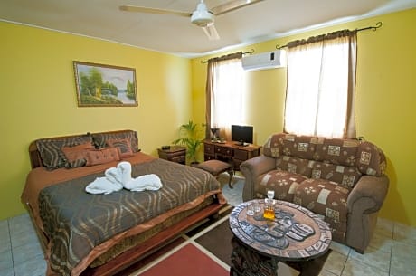 El Rey Hotel