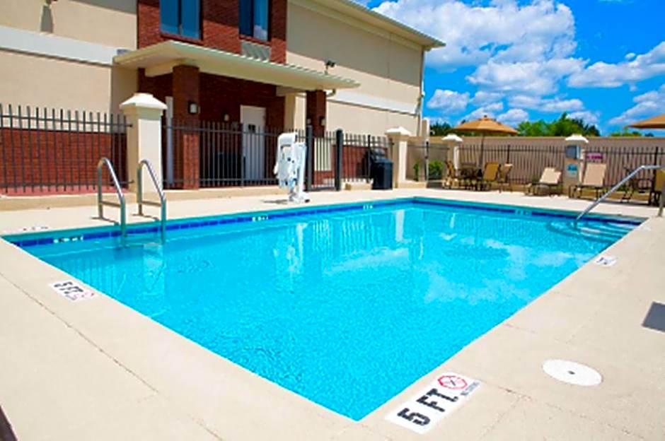 Country Inn & Suites by Radisson, Midway - Tallahassee West