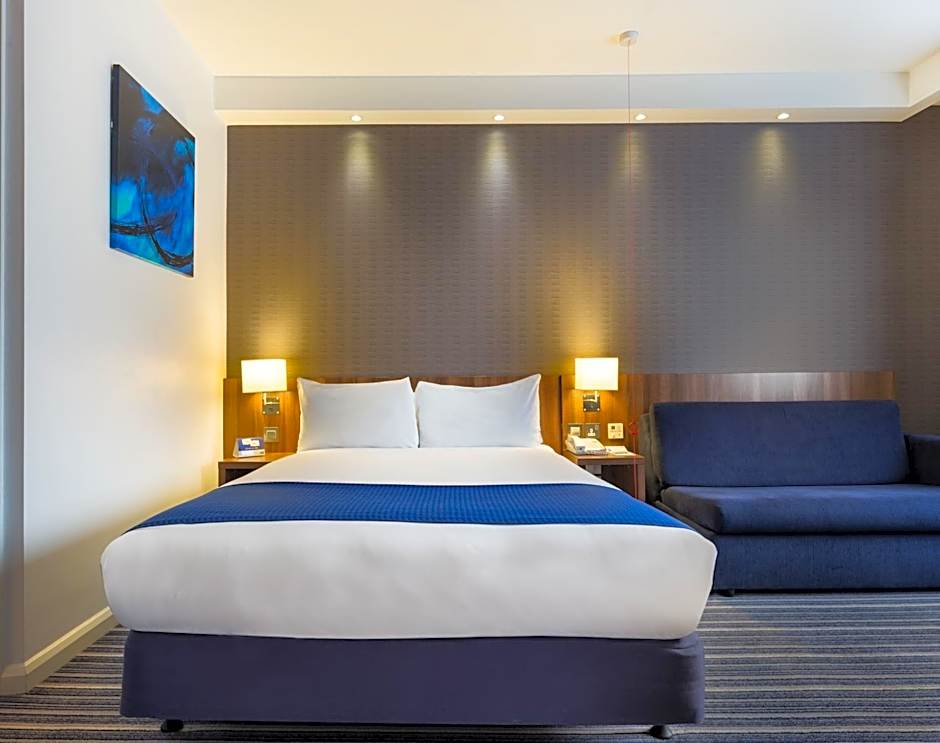 Holiday Inn Express Colchester By IHG