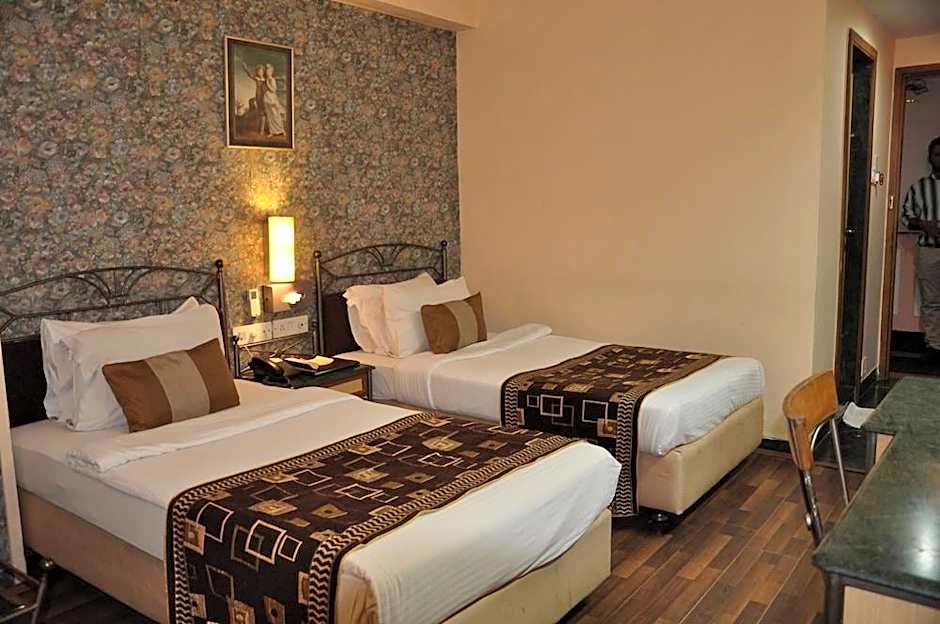 Hotel Gurukripa Daman