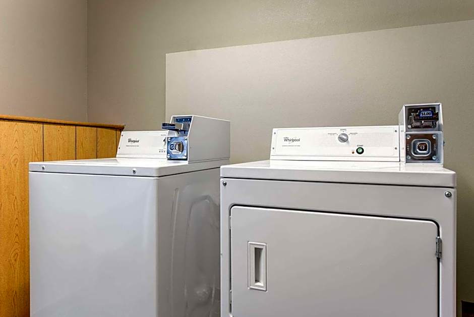 Quality Inn & Suites Brownsburg - Indianapolis West