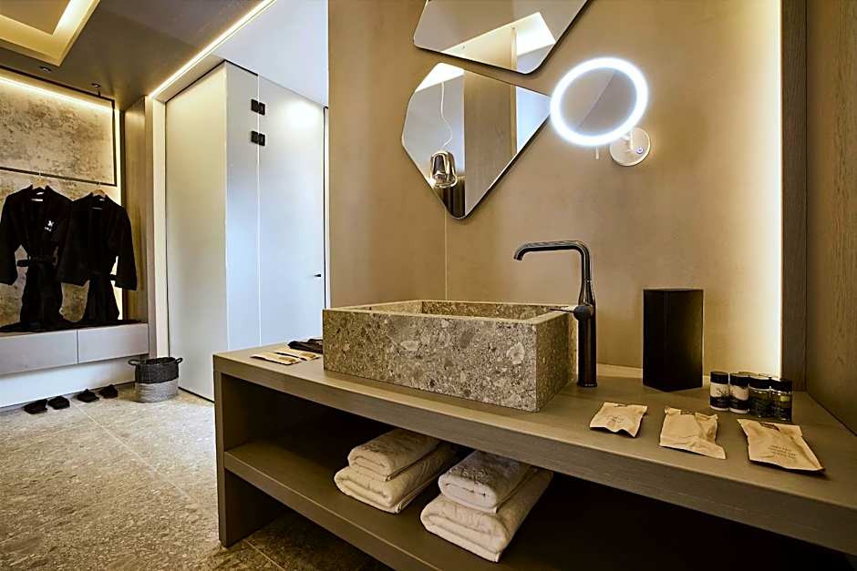 Amazon Mykonos Resort & Spa