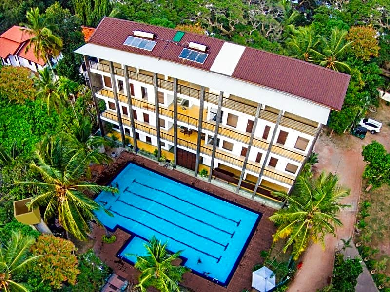 Photo 1 of 50 of Olanro Negombo Hotel