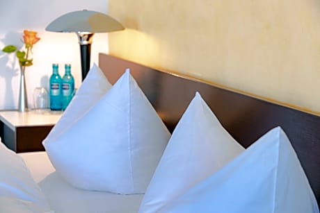 Double Room - Land Side