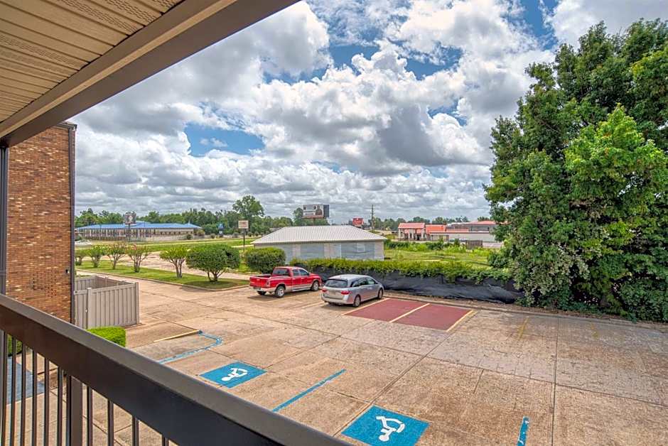 SureStay Plus Hotel by Best Western Greenwood