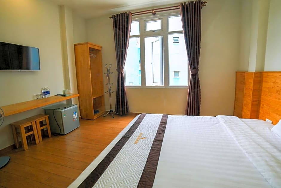 Quang Minh Dalat Hotel