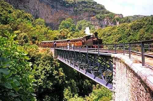 Iakovakis Suites & Spa