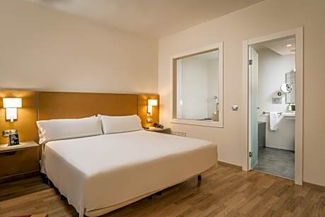 Deluxe Double Room with Hot Tub