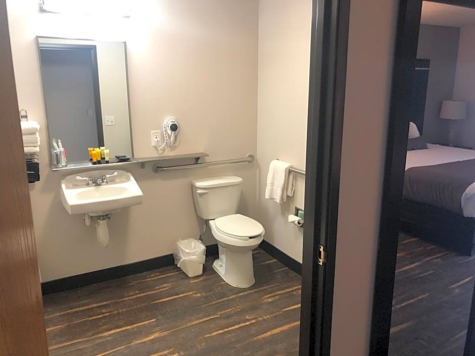 Ten Pin Inn & Suites