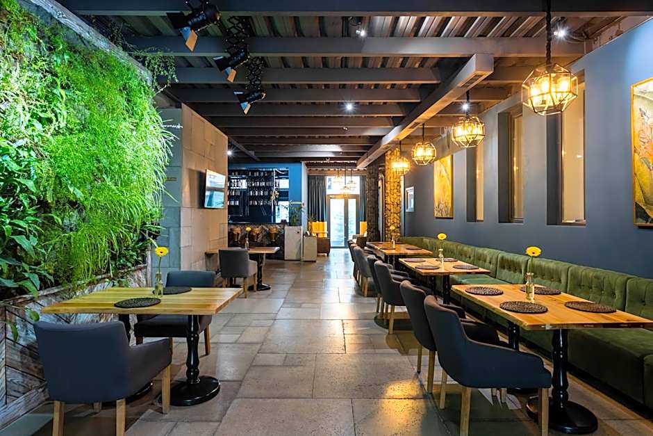 Tulip Residence & Spa Hotel