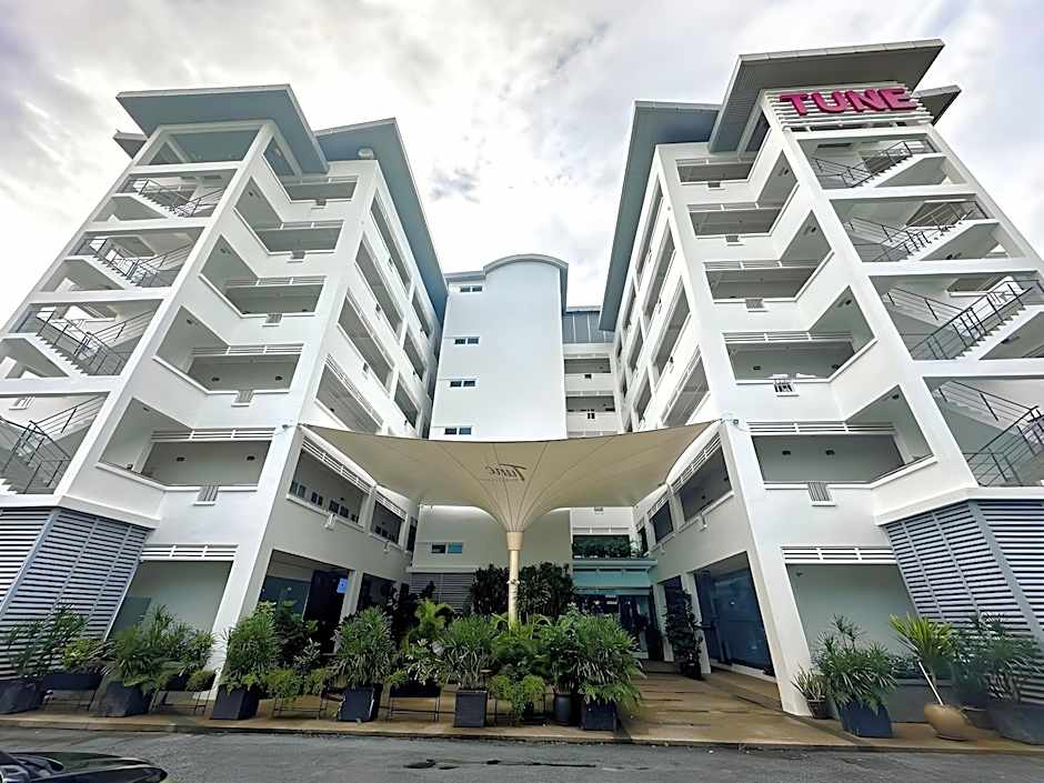 Tune Hotel KLIA Aeropolis (Airport Hotel)