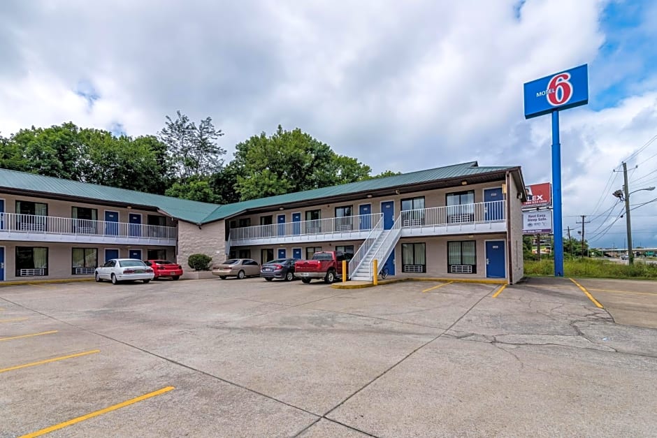 Motel 6-Attalla, AL