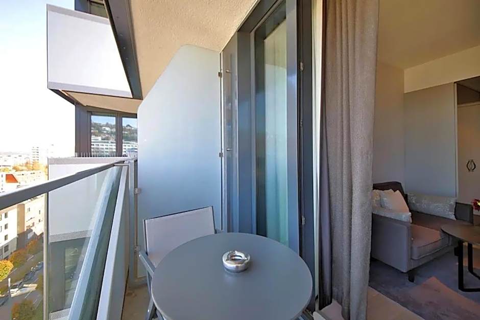 Sky Aparthotel