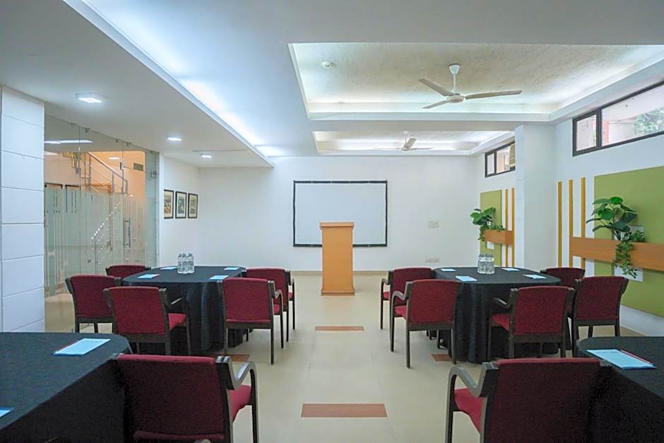 Ahuja Residency Parklane