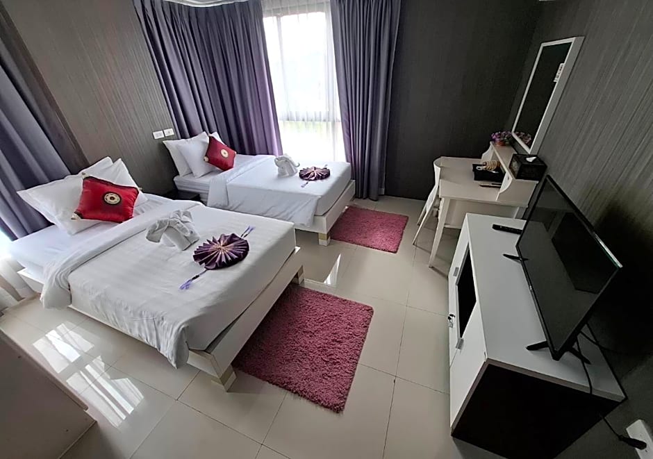 Baan Bangsarey Hotels