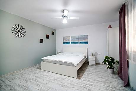 King Room with Mountain View