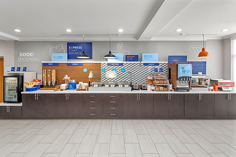 Holiday Inn Express Hotel & Suites Palm Bay By IHG