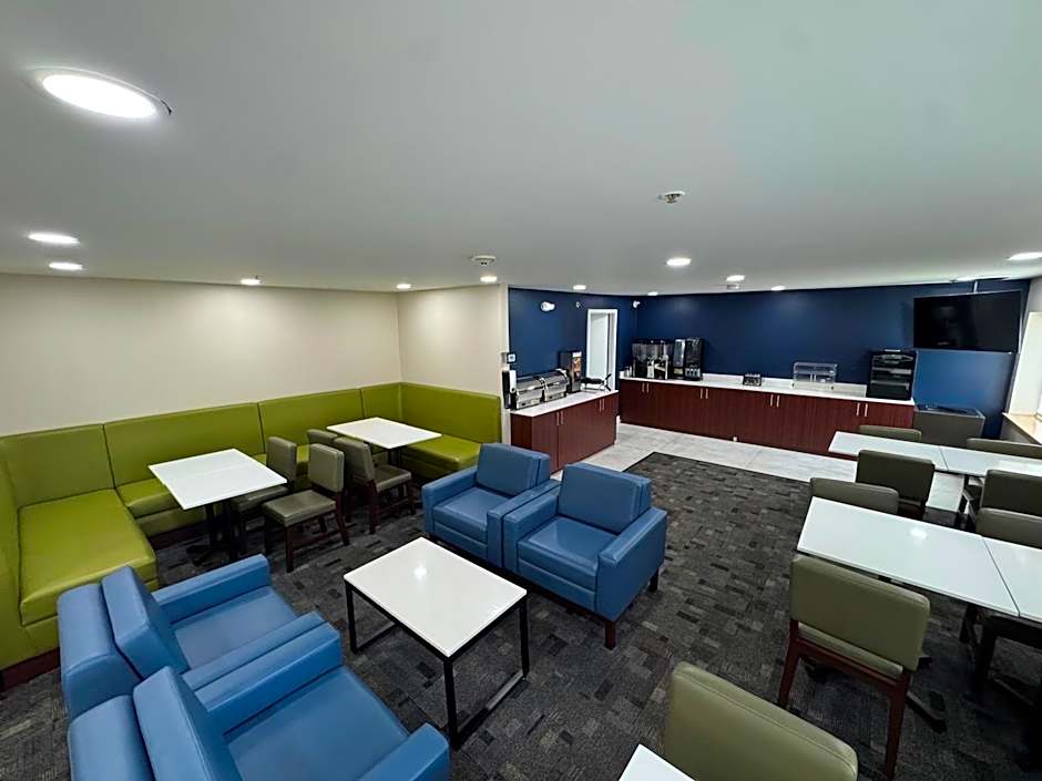 La Quinta Inn & Suites by Wyndham Auburn Worcester