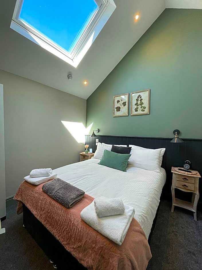 1 Double Bed or 2 Beds — 4 fotoğraftan 1. fotoğraf