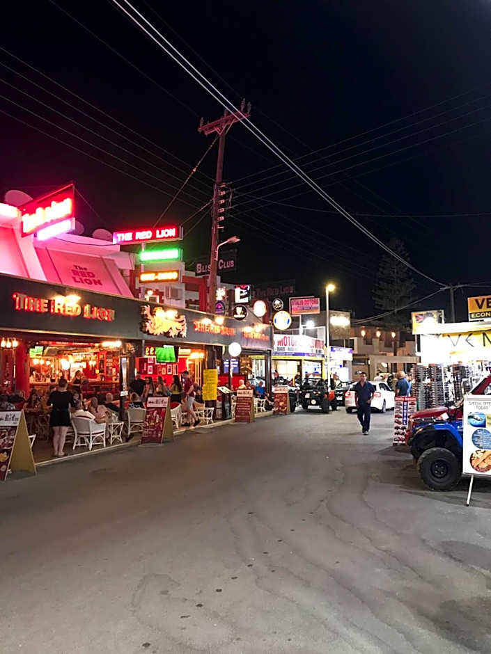 Heaven Studios & Apartments