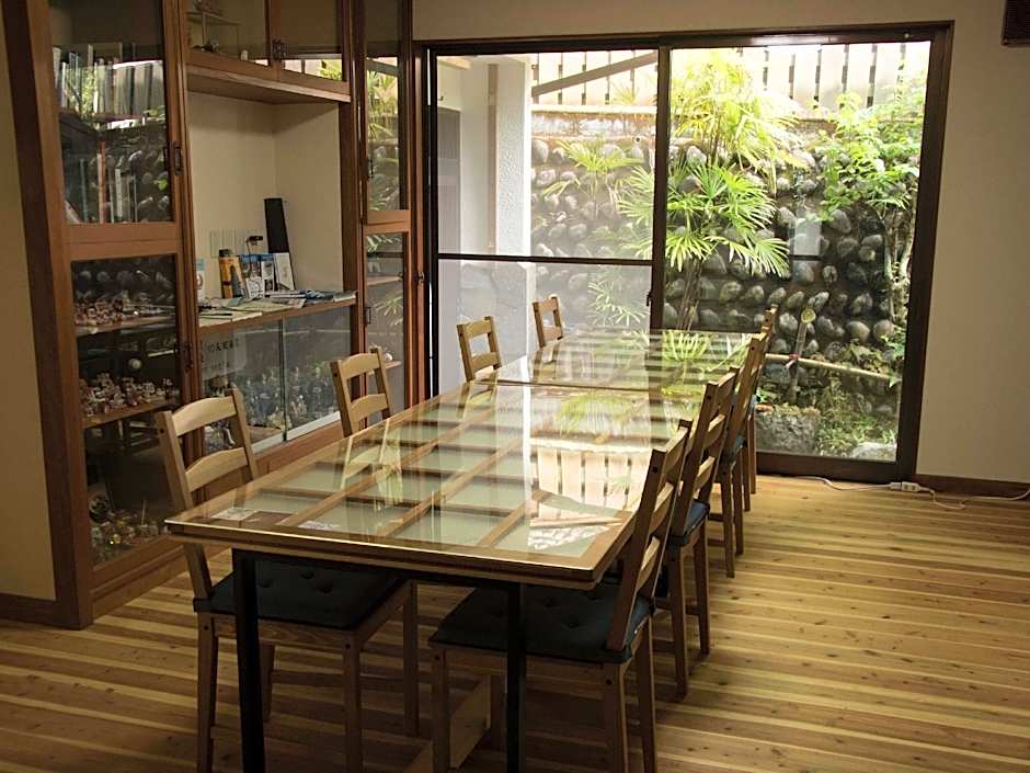 J-Hoppers Kumano Yunomine Guesthouse