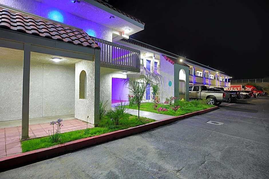 Studio 6-Barstow, CA