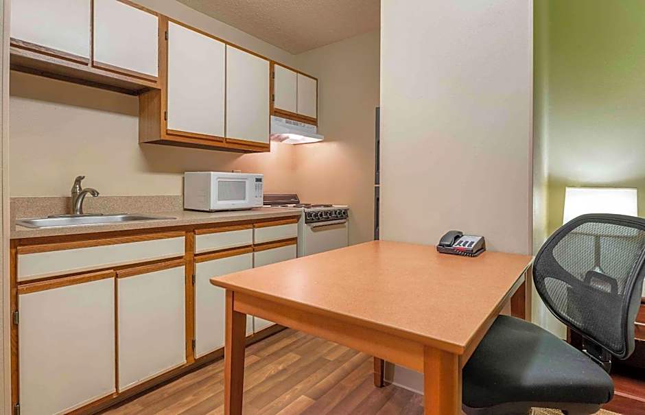 Extended Stay America Select Suites - Indianapolis - North - Carmel