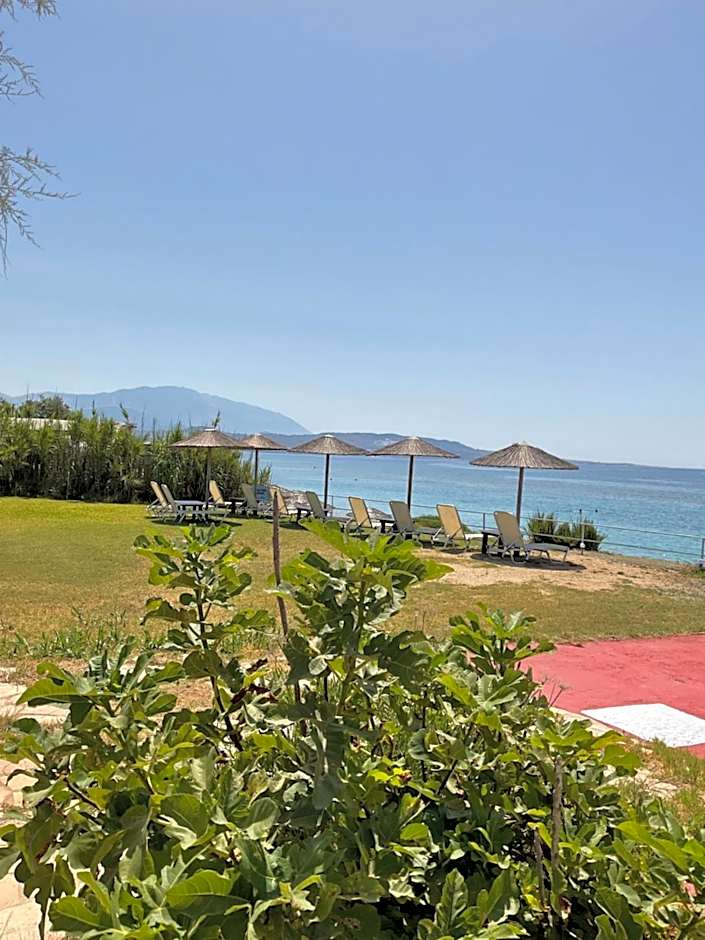 Kefalonia Beach Hotel & Bungalows