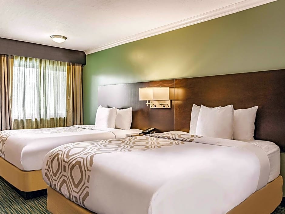 La Quinta Inn & Suites by Wyndham San Francisco Airport West