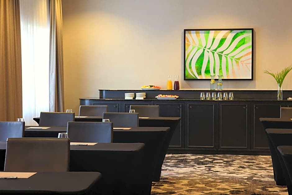 Renaissance by Marriott Boca Raton Hotel