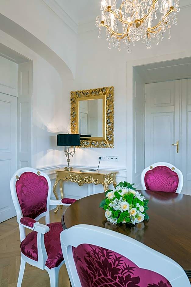 Austria Trend Schloss Schoenbrunn Grand Suite