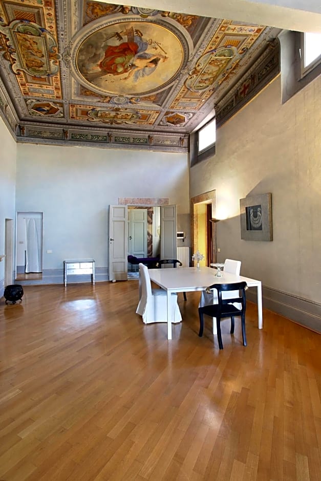 Palazzo Tolomei - Residenza D'Epoca