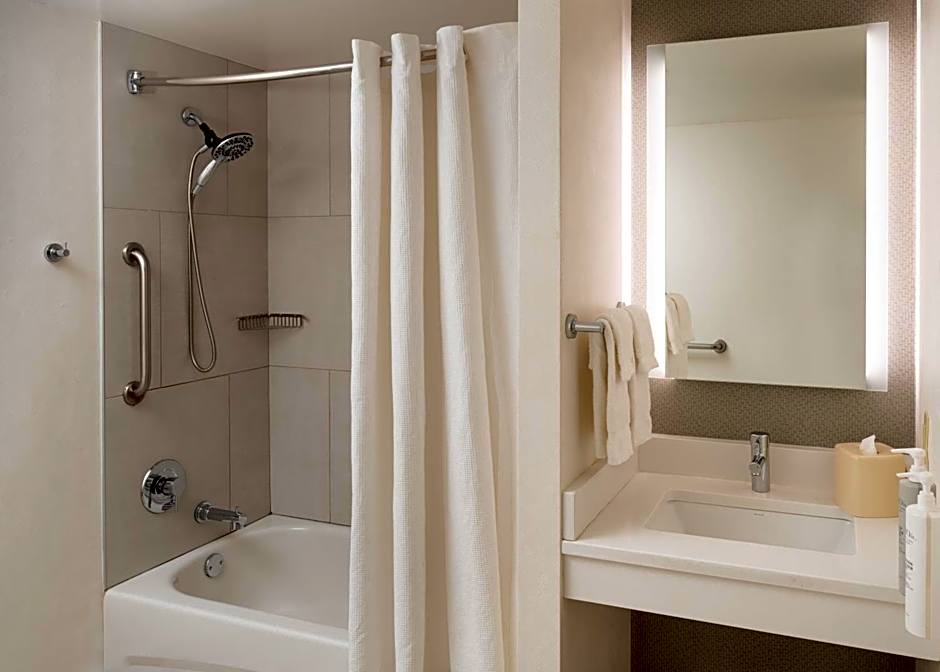 Hilton Garden Inn Philadelphia Center City