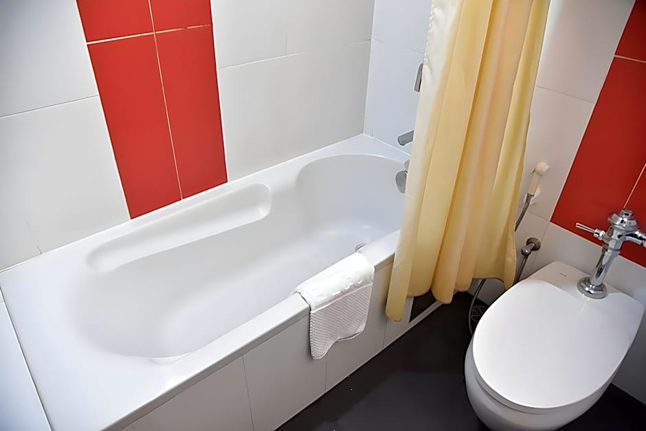 BP Grand Tower Hotel