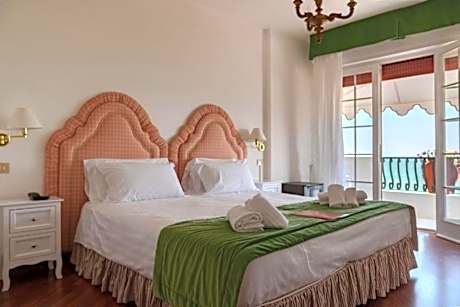 Standard Double or Twin Room with Sea View