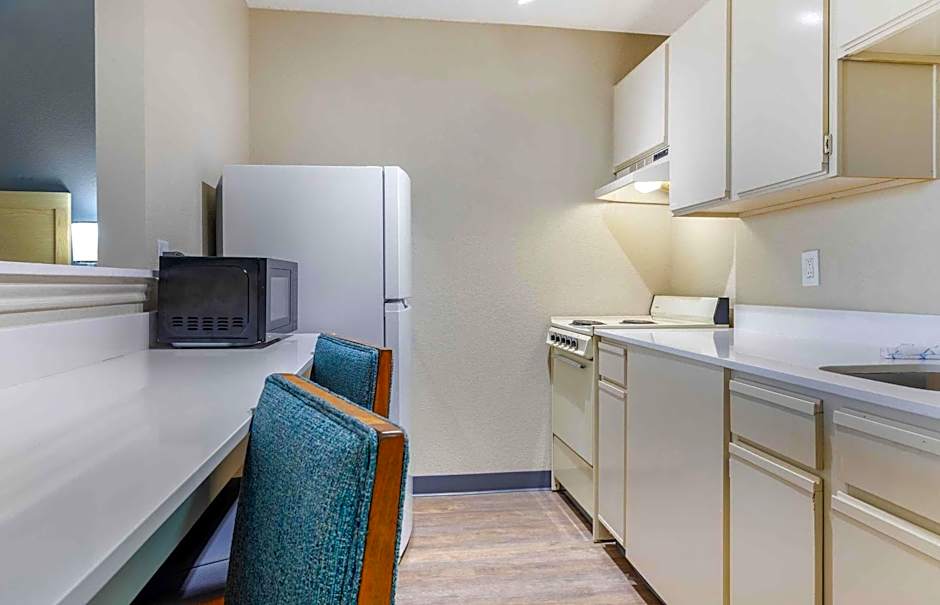 Extended Stay America Suites - Arlington - Six Flags