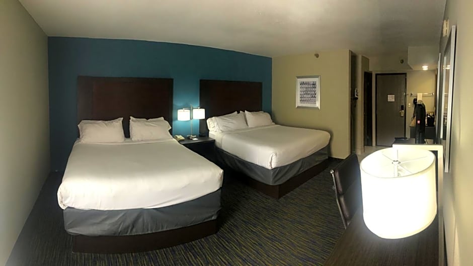 Holiday Inn Express & Suites Fayetteville University of Arkansas Area