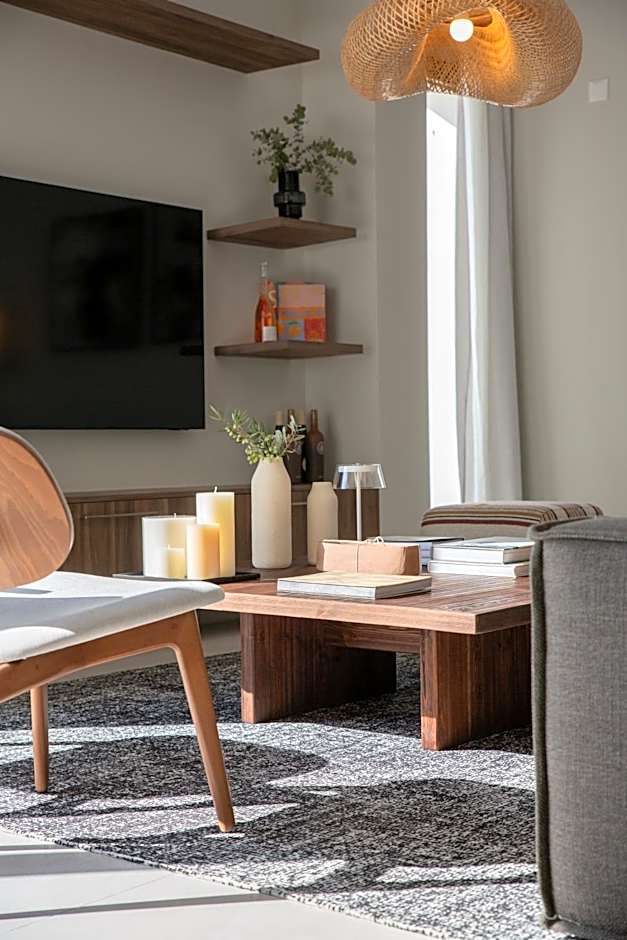 Larnaca LIV & CO Suites