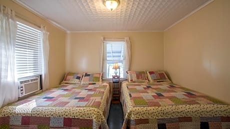 Queen Suite
