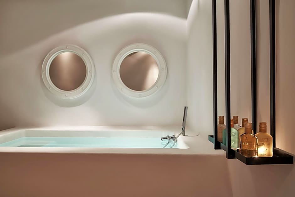 Katikies Santorini - Gea House - The Leading Hotels Of The World