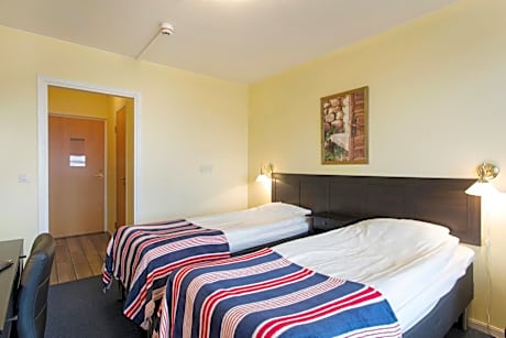 Twin Room With Sea View Balcony