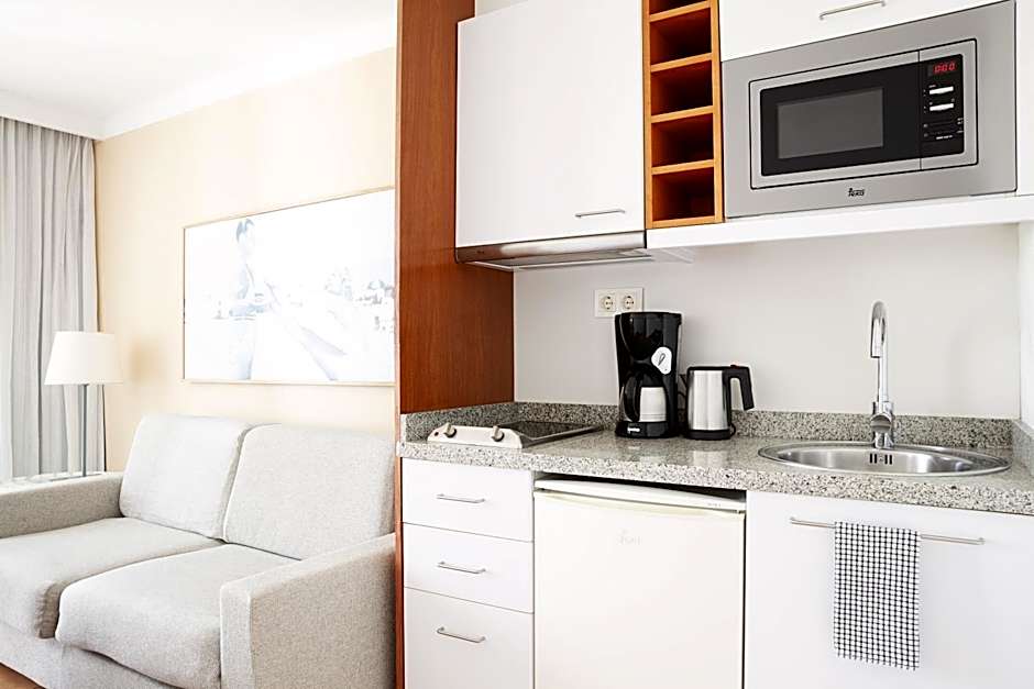 Sunprime Atlantic View Suite & Spa