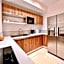 LIBERATION CENTER - PRIVATE Balcony - 24&7 RECEPTION - LUGGAGE STORAGE