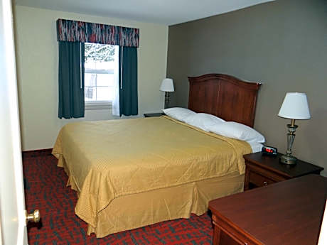 Four-Bedroom Apartment